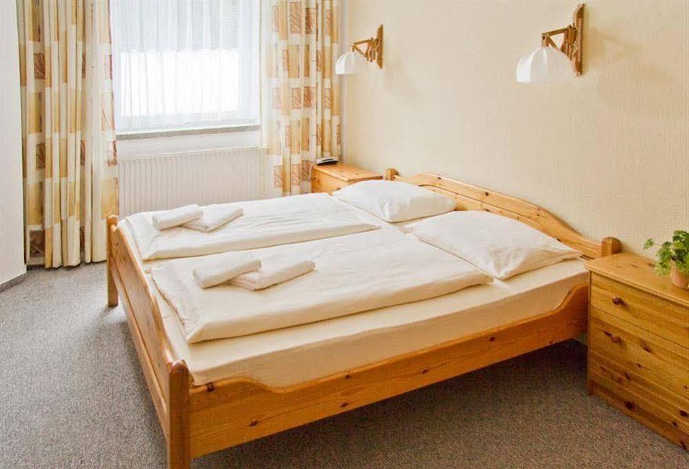 Hotel Garni Grundmuehle Бад Шандау Екстериор снимка